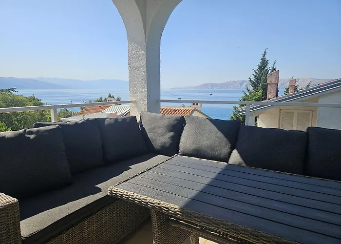 Atemberaubendes Nur 50 Meter Zum Mit Meerblick Lejlighed Novi Vinodolski